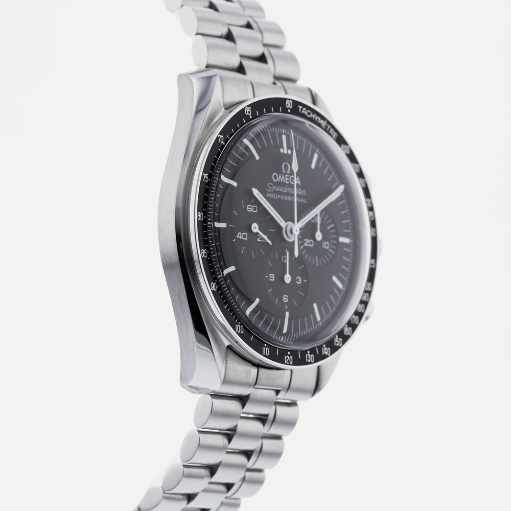 OMEGA Speedmaster Professional Moonwatch 310.30.42.50.01.001 4