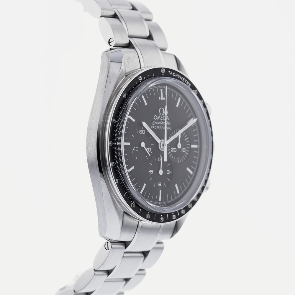 OMEGA Speedmaster Professional Moonwatch 311.30.42.30.01.006 4