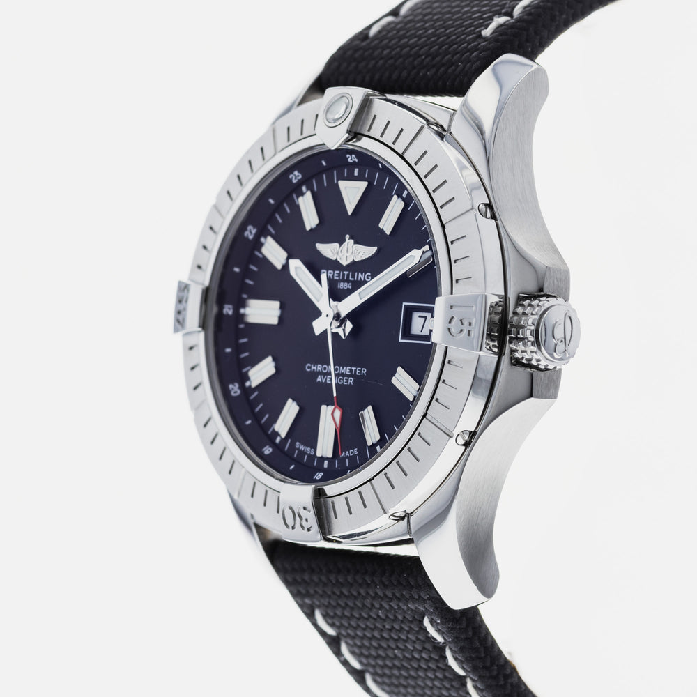 Breitling Avenger A17318 2