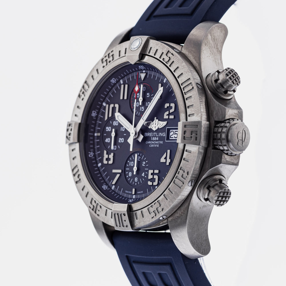 Breitling Avenger Bandit E13383 2