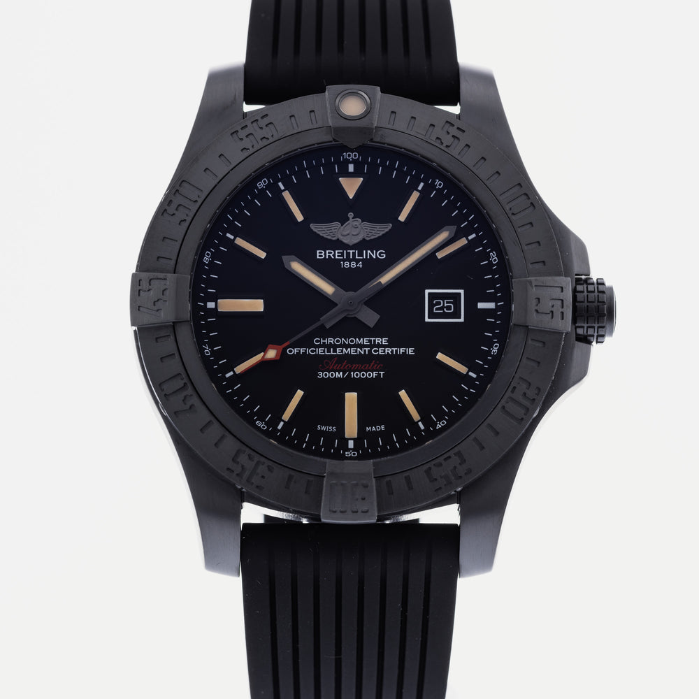 Breitling Avenger Blackbird V17310 1