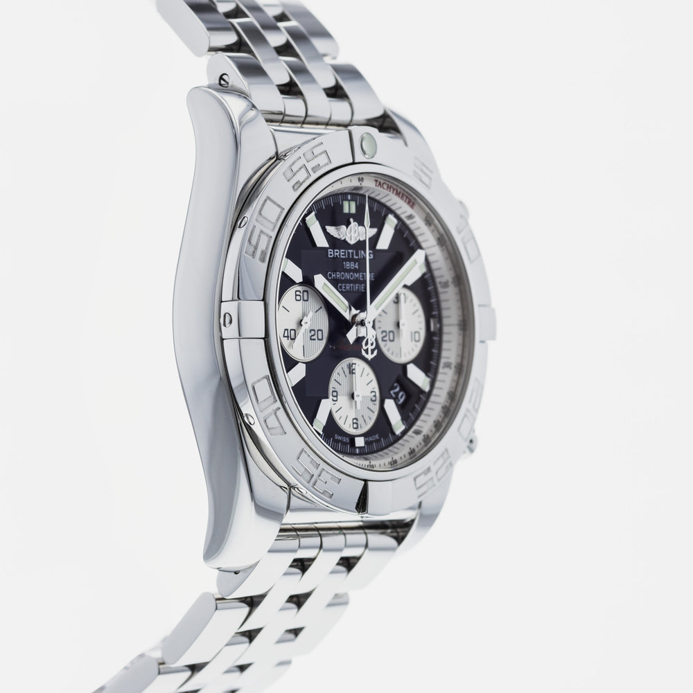 Breitling Chronomat 01 AB0110 4