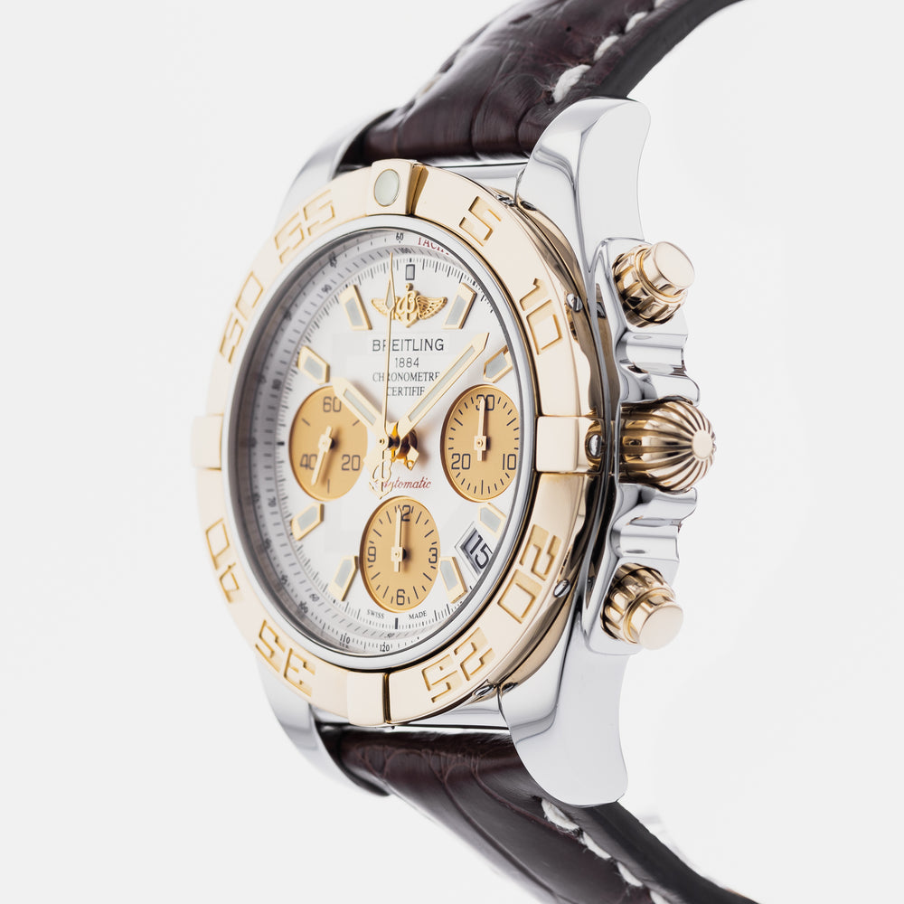 Breitling Chronomat CB0140 2