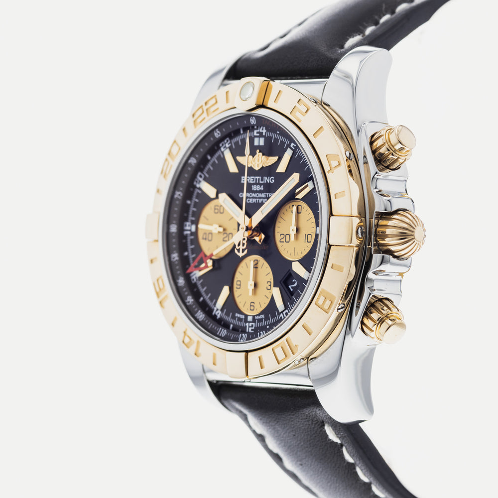 Breitling Chronomat CB0420 2