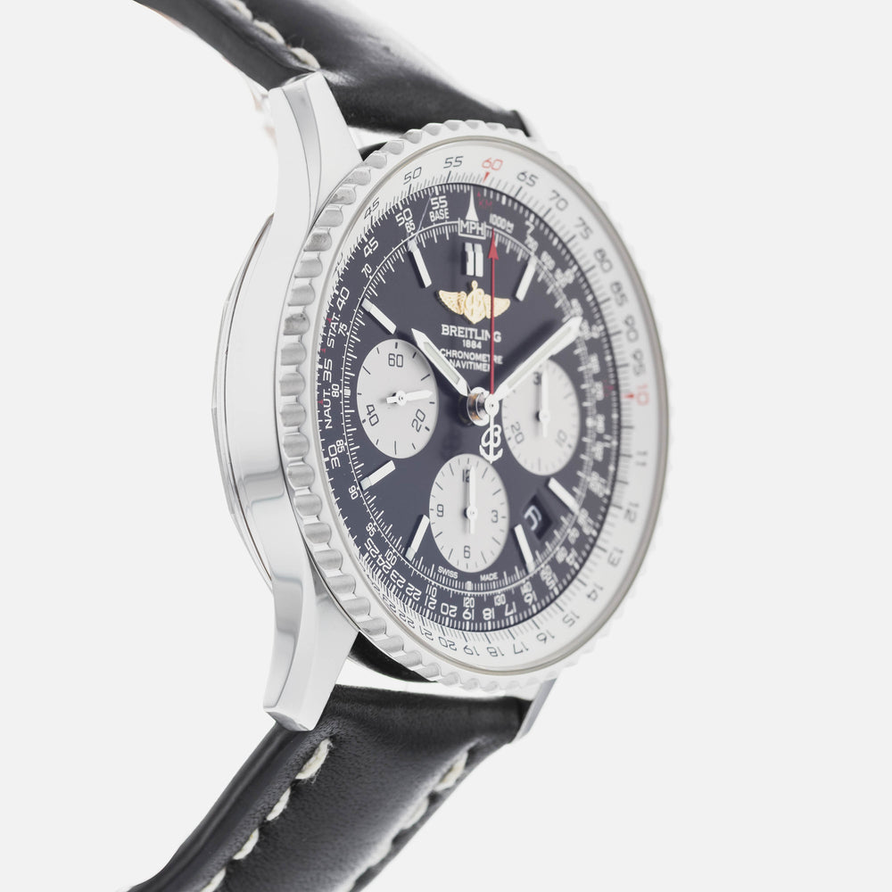 Breitling Navitimer 01 AB0121 4