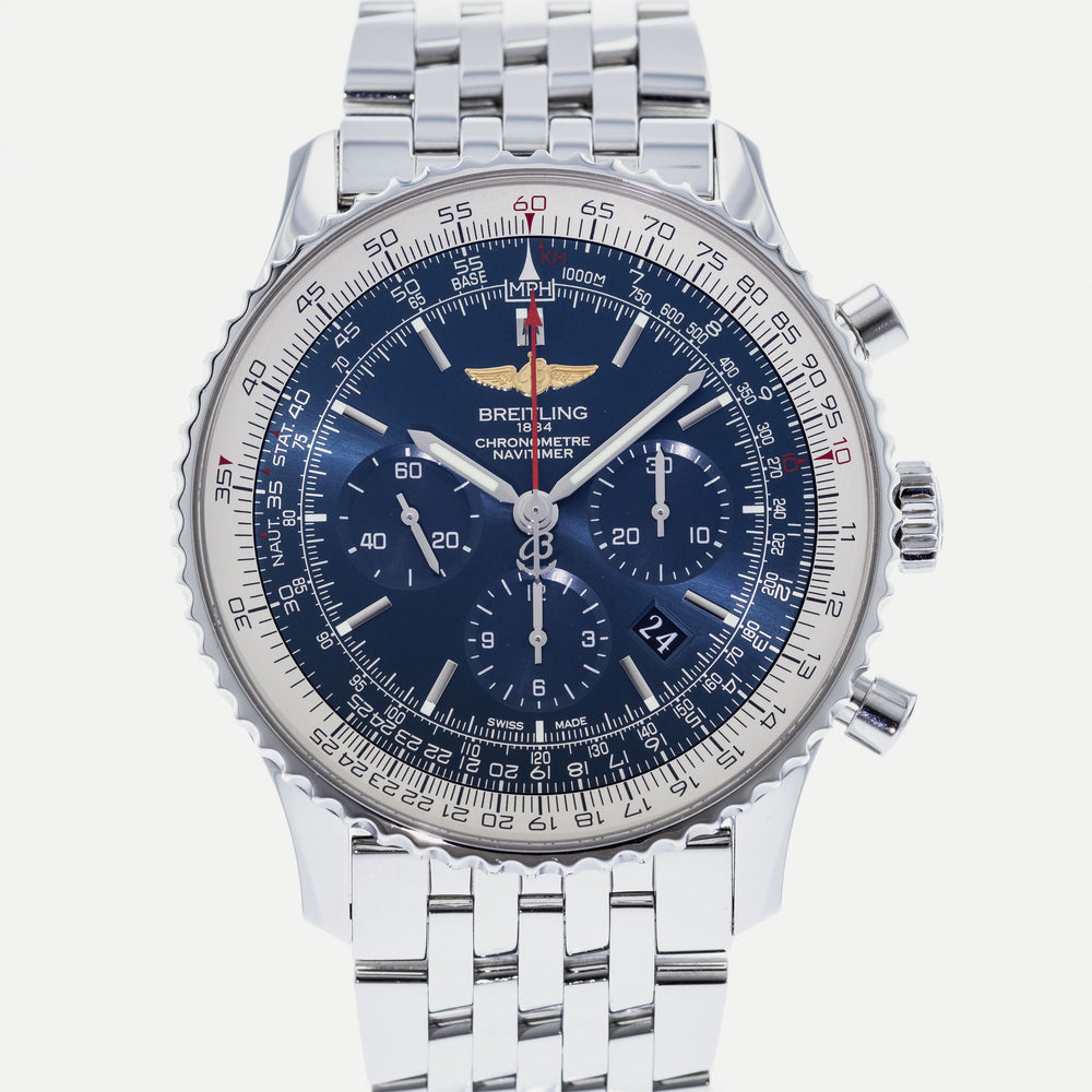 Breitling Navitimer 01 AB0127 1