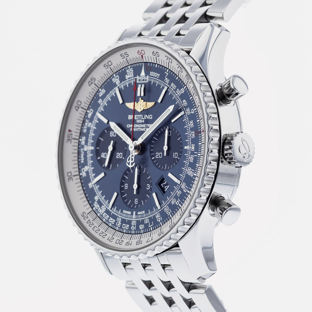 Breitling Navitimer 01 AB0127 2