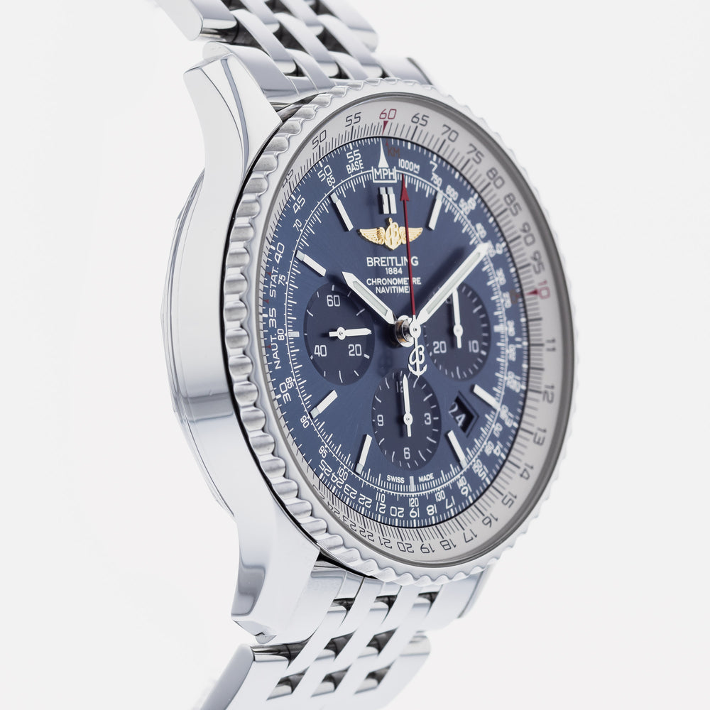 Breitling Navitimer 01 AB0127 4