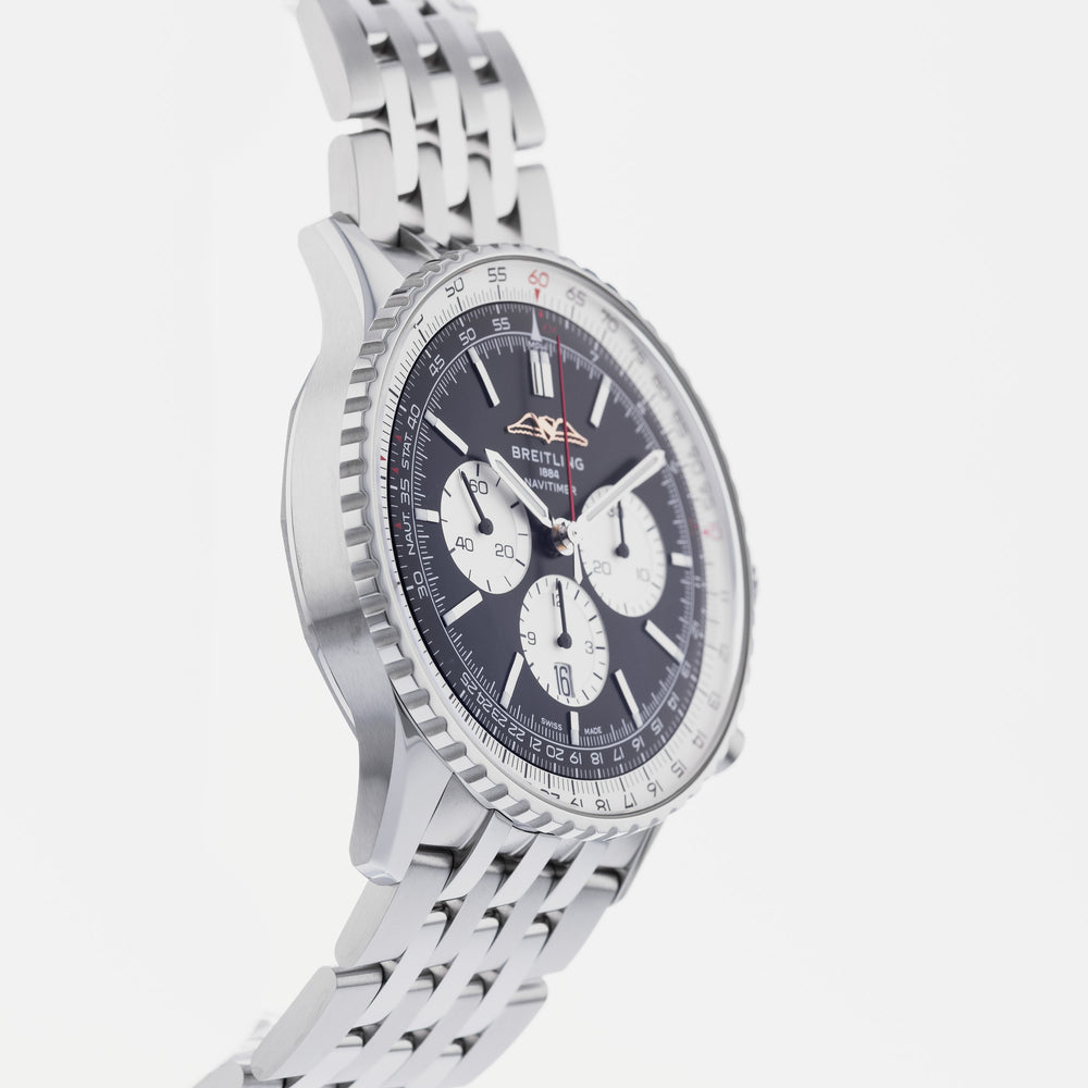 Breitling Navitimer 01 AB0137 4