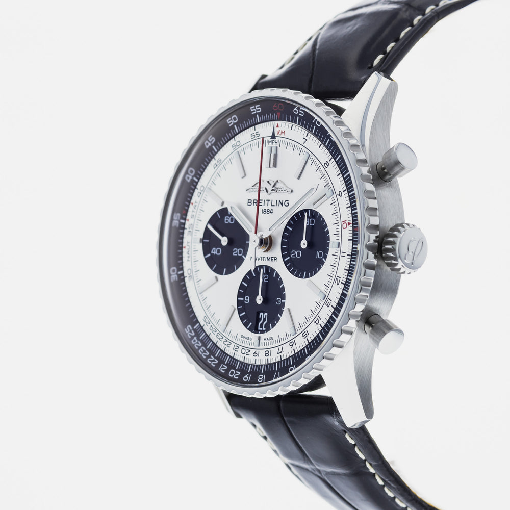 Breitling Navitimer AB0138 2