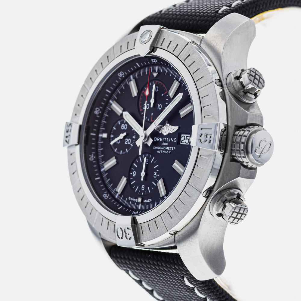 Breitling Super Avenger A13375 2