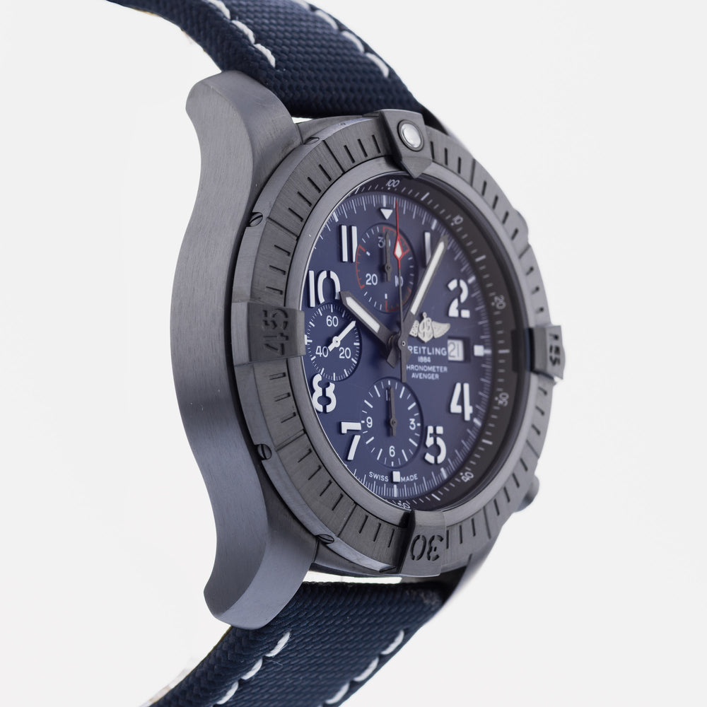 Breitling Super Avenger V13375 4