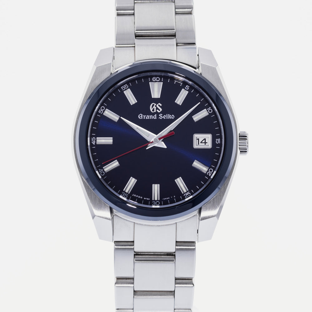 Grand Seiko Sport Quartz SBGP015 1