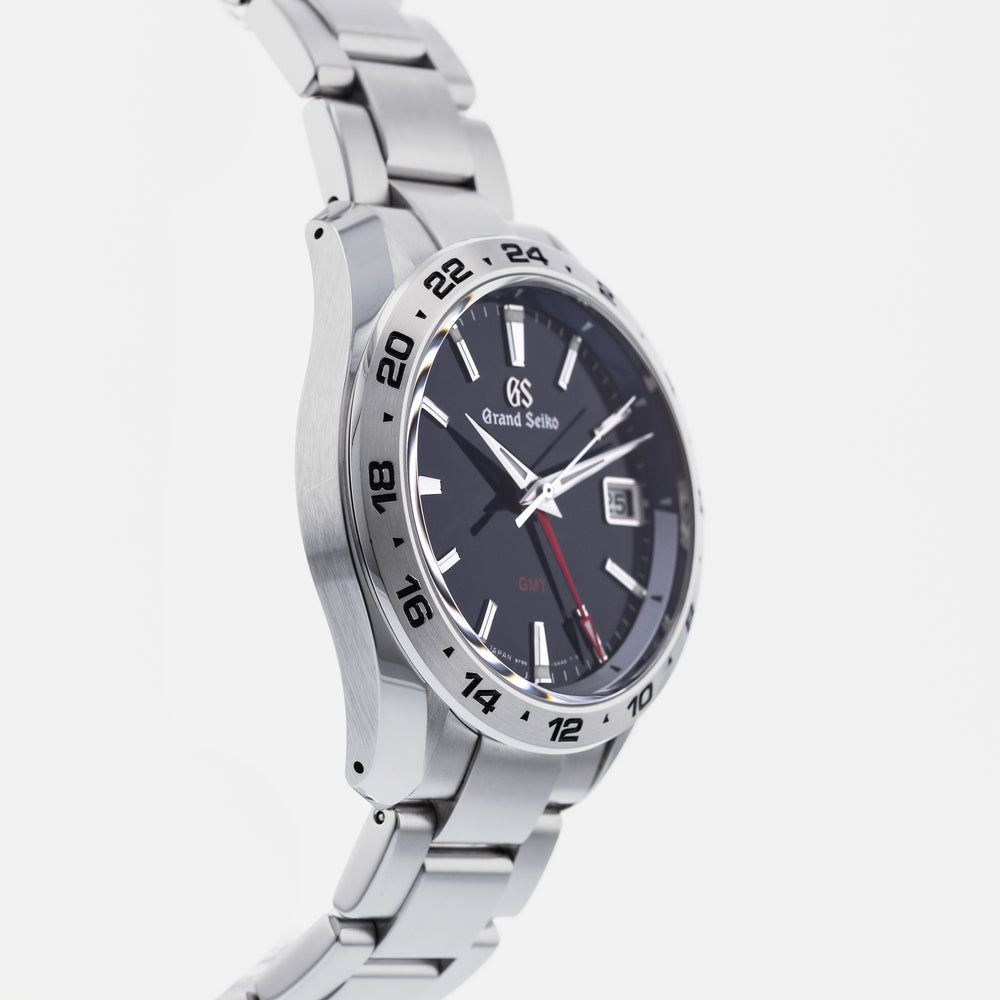 Grand Seiko Sport Quartz SBGN005 4