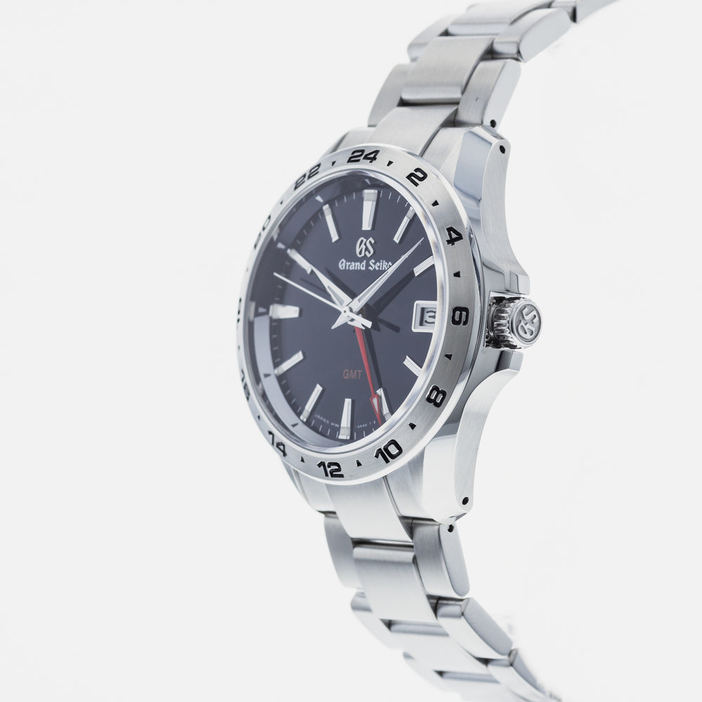 Grand Seiko Sport Quartz SBGN005 2