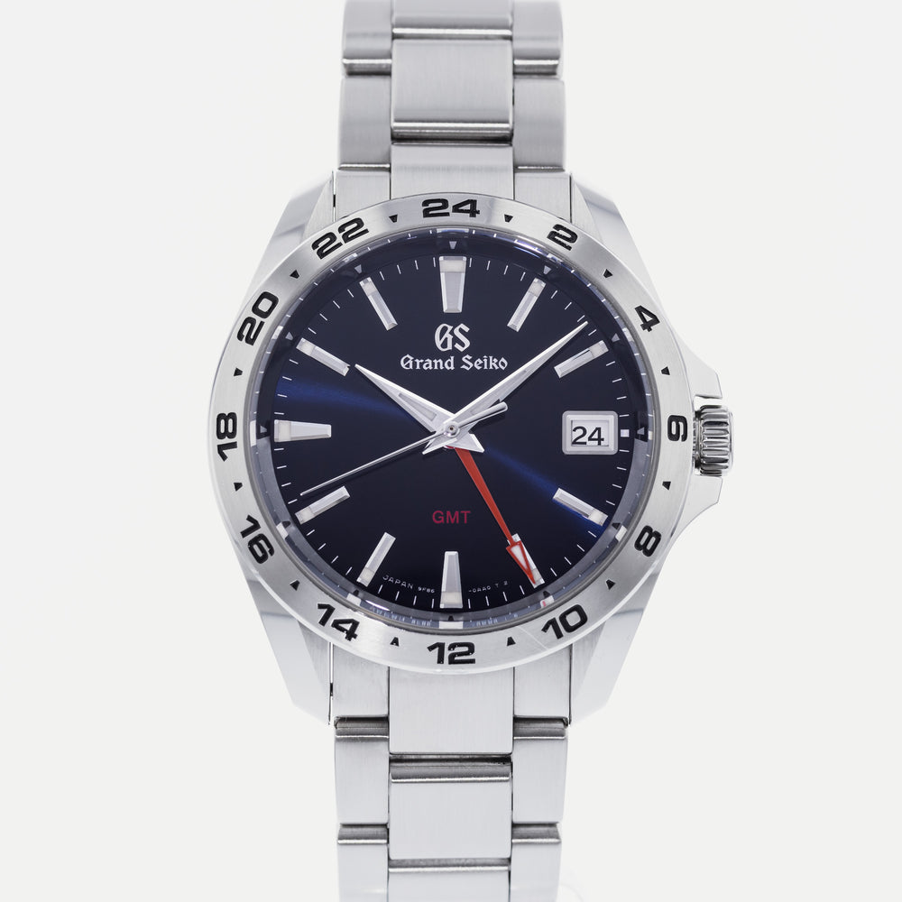 Grand Seiko Sport Quartz SBGN005 1