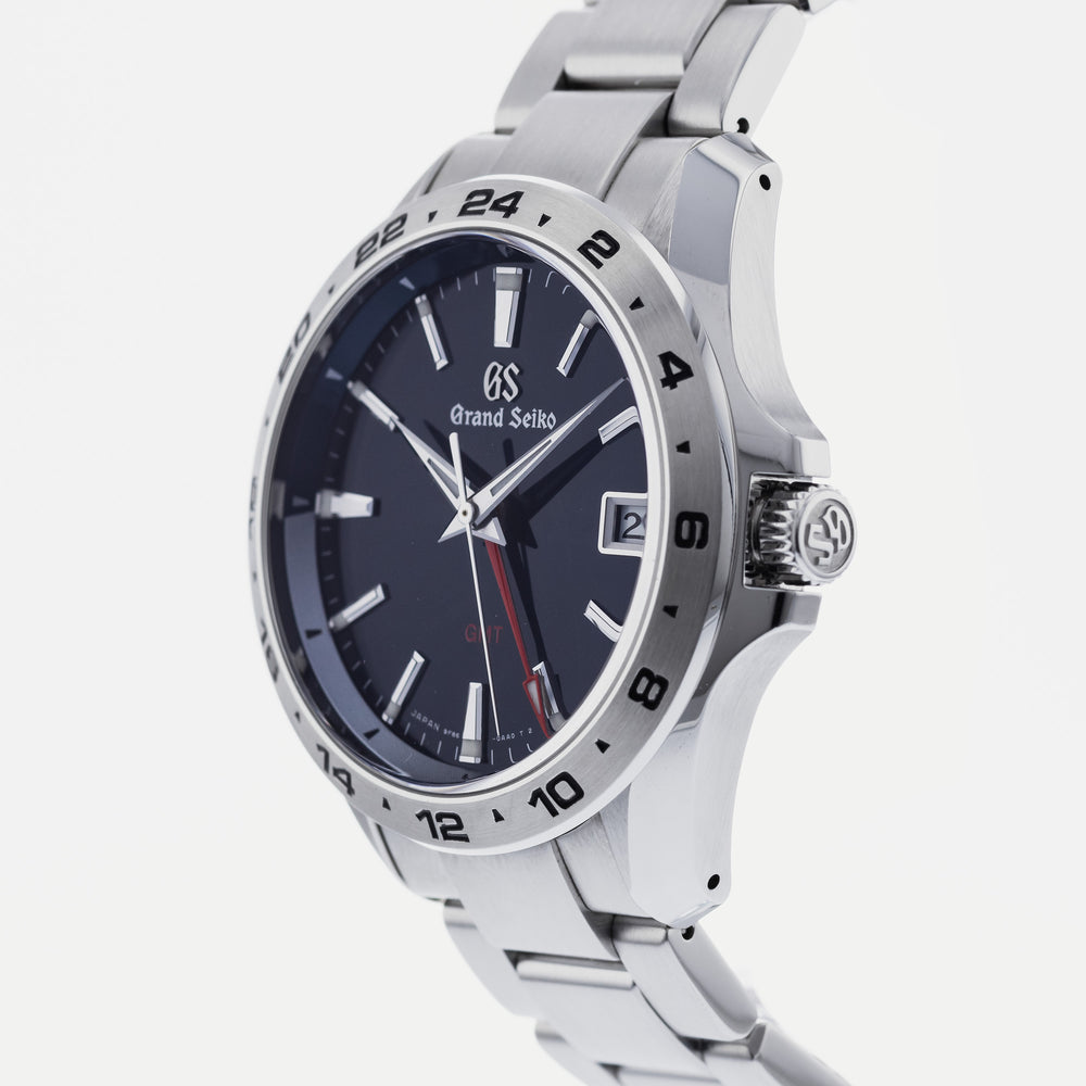 Grand Seiko Sport Quartz SBGN005 2