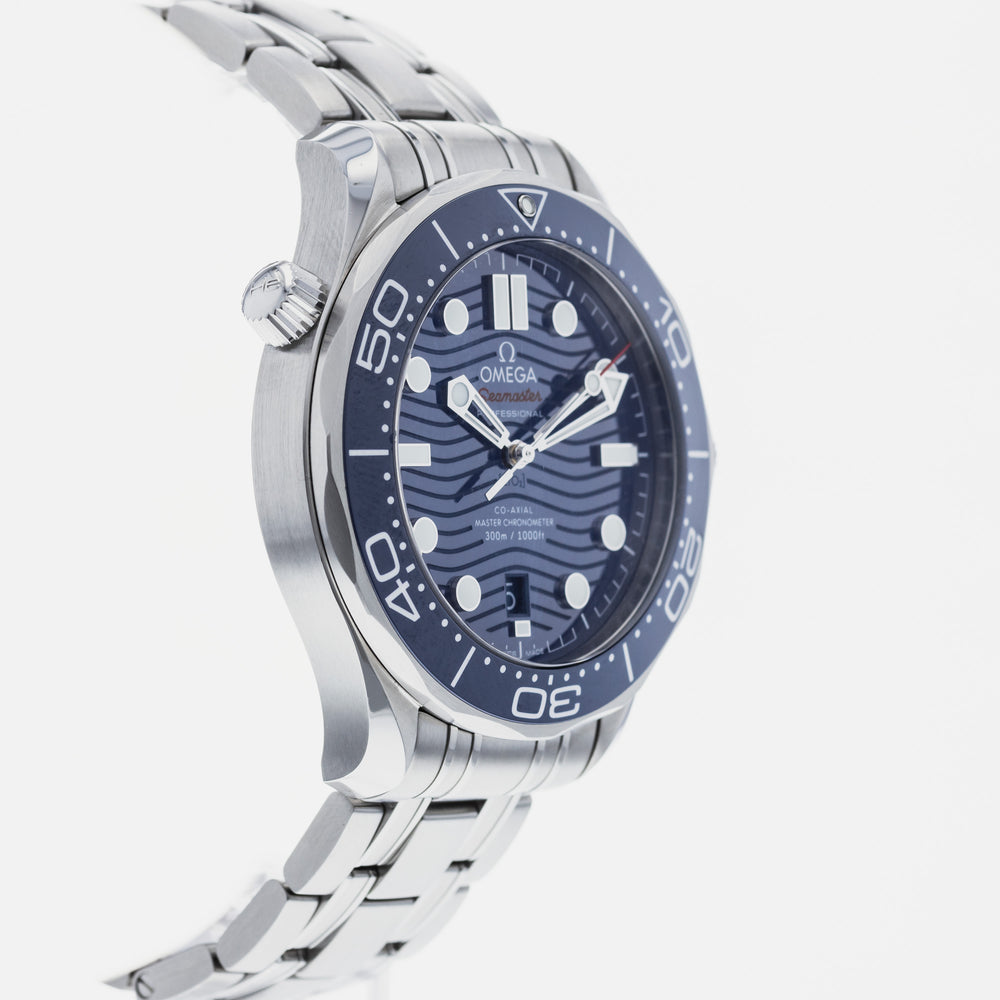 OMEGA Seamaster 300M 210.30.42.20.03.001 4