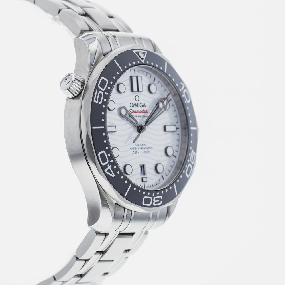 OMEGA Seamaster 300M 210.32.42.20.04.001 4