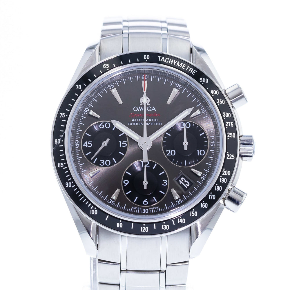 OMEGA Speedmaster Date 323.30.40.40.06.001 1