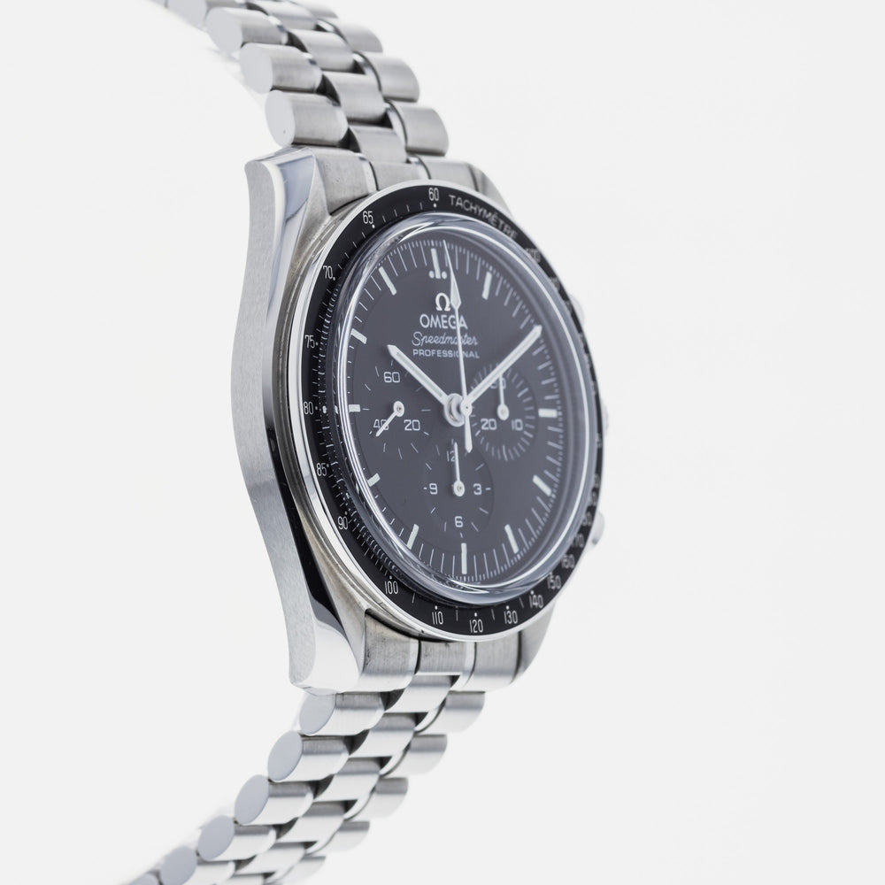 OMEGA Speedmaster Professional Moonwatch 310.30.42.50.01.002 4