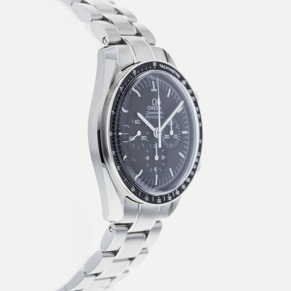 OMEGA Speedmaster Professional Moonwatch 311.30.42.30.01.005 4