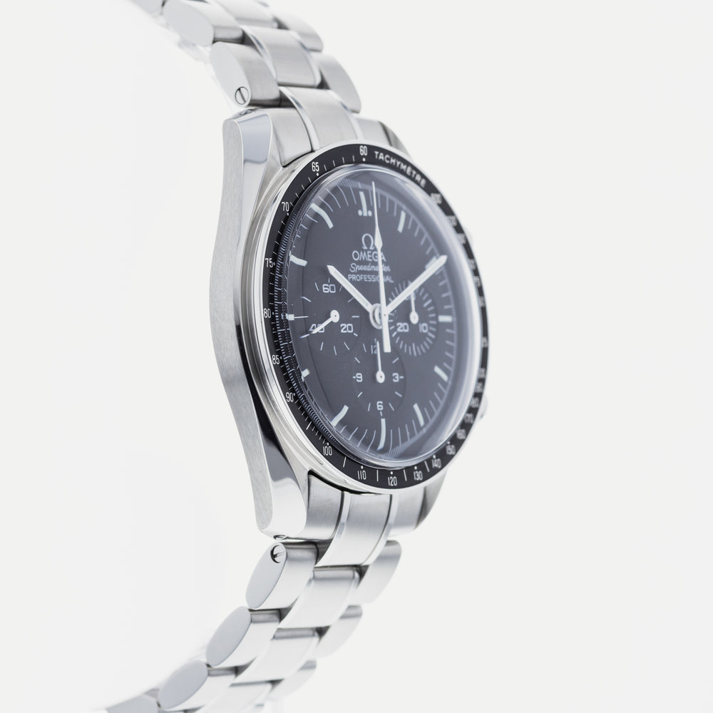 OMEGA Speedmaster Professional Moonwatch 311.30.42.30.01.005 4