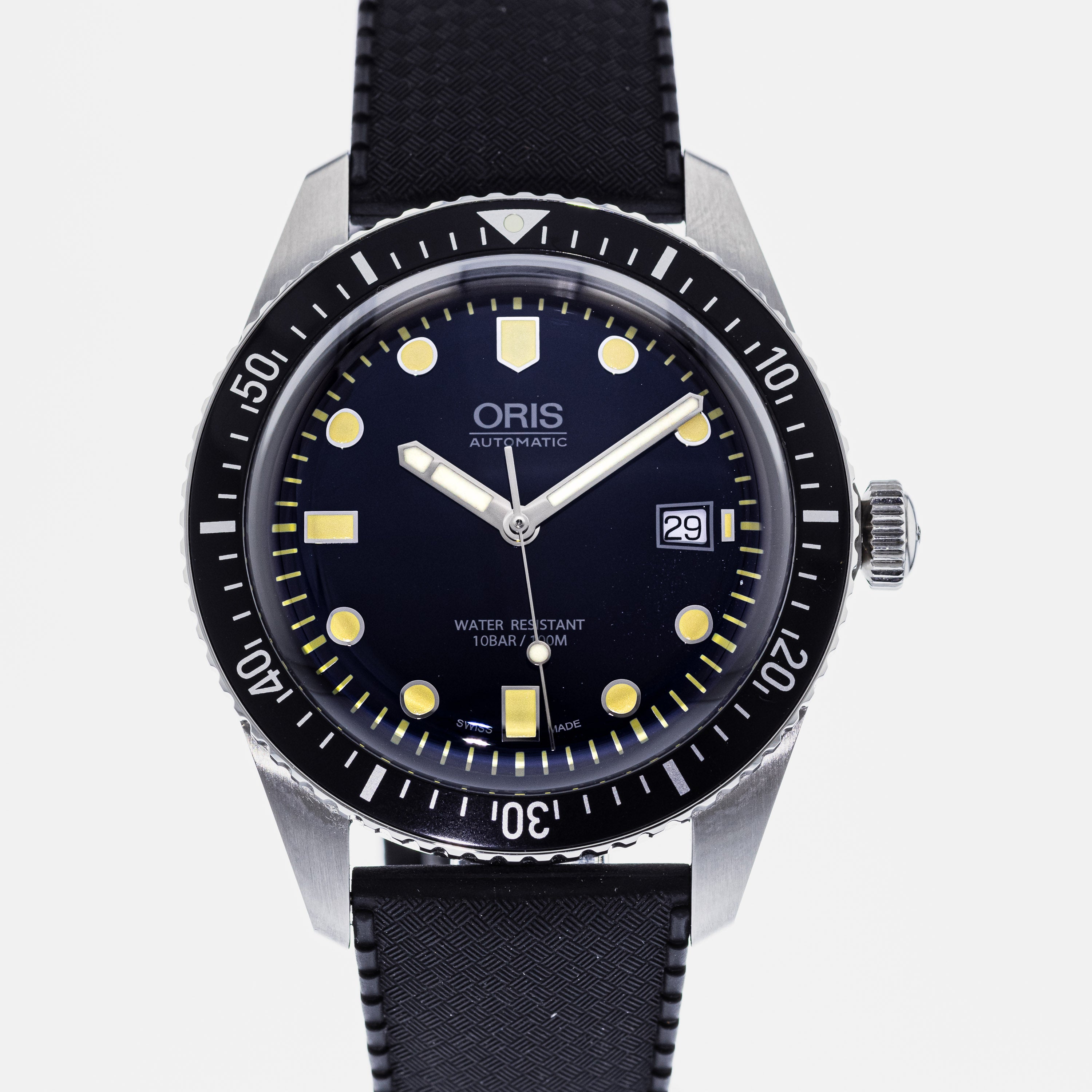 Authentic Used Oris Divers Sixty Five 01 733 7720 4055 07 4 21 18