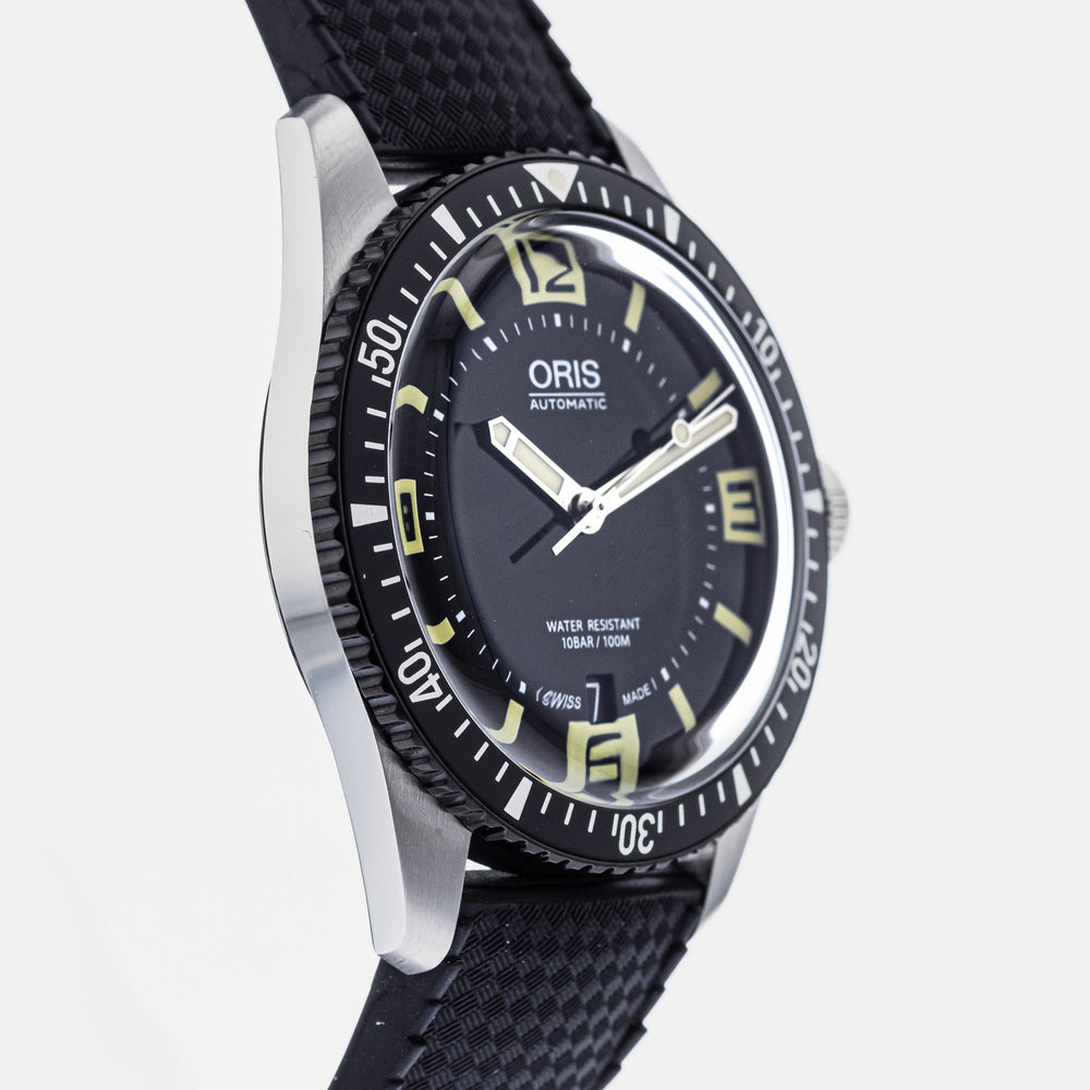 Authentic Used Oris Divers Sixty Five 01 733 7707 4064 07 4 20 18