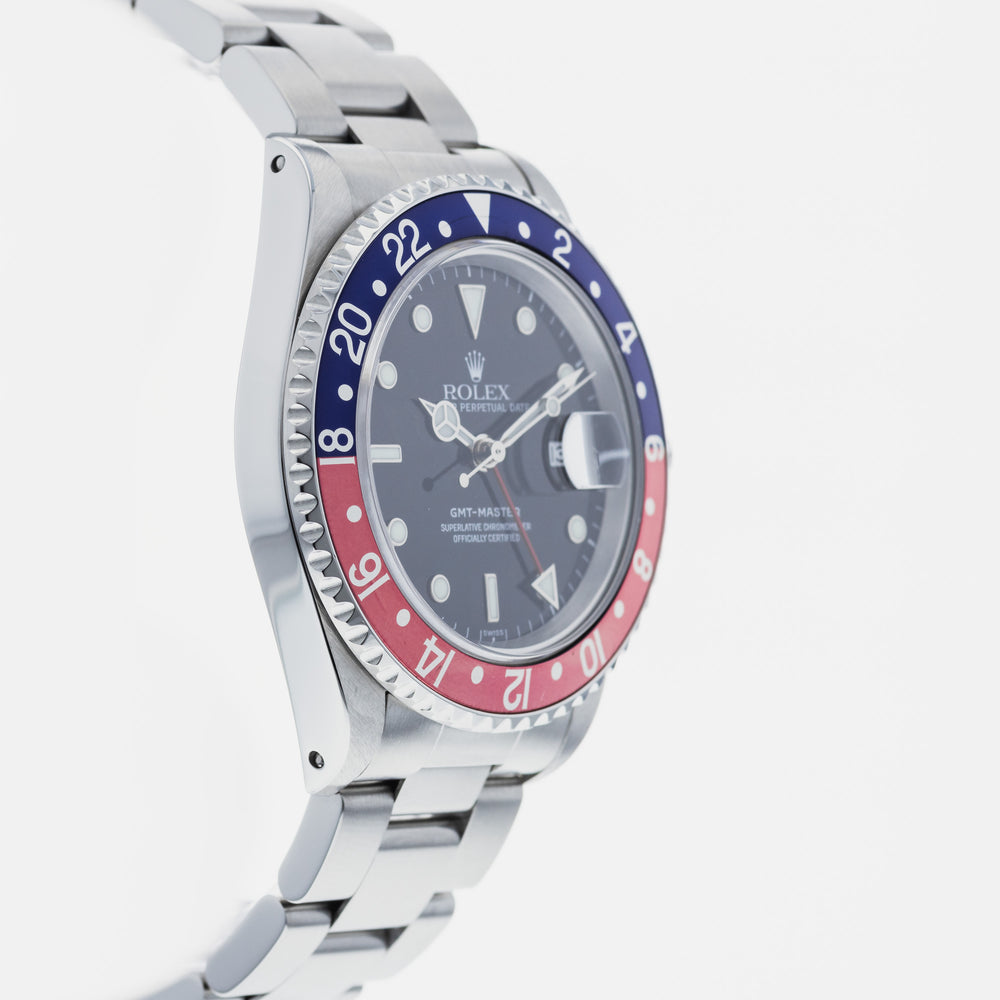 Rolex GMT-Master 16700 4