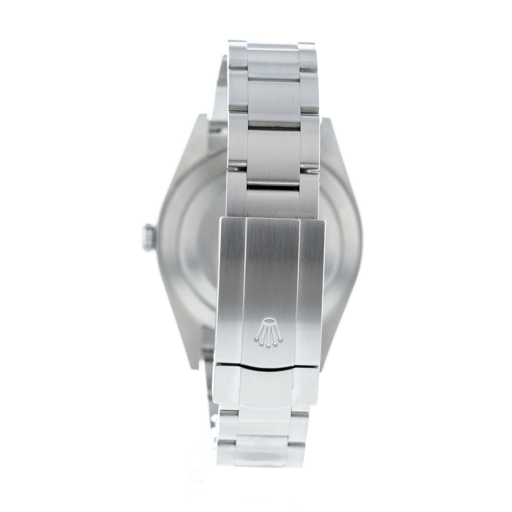 Rolex Oyster Perpetual 114300 4