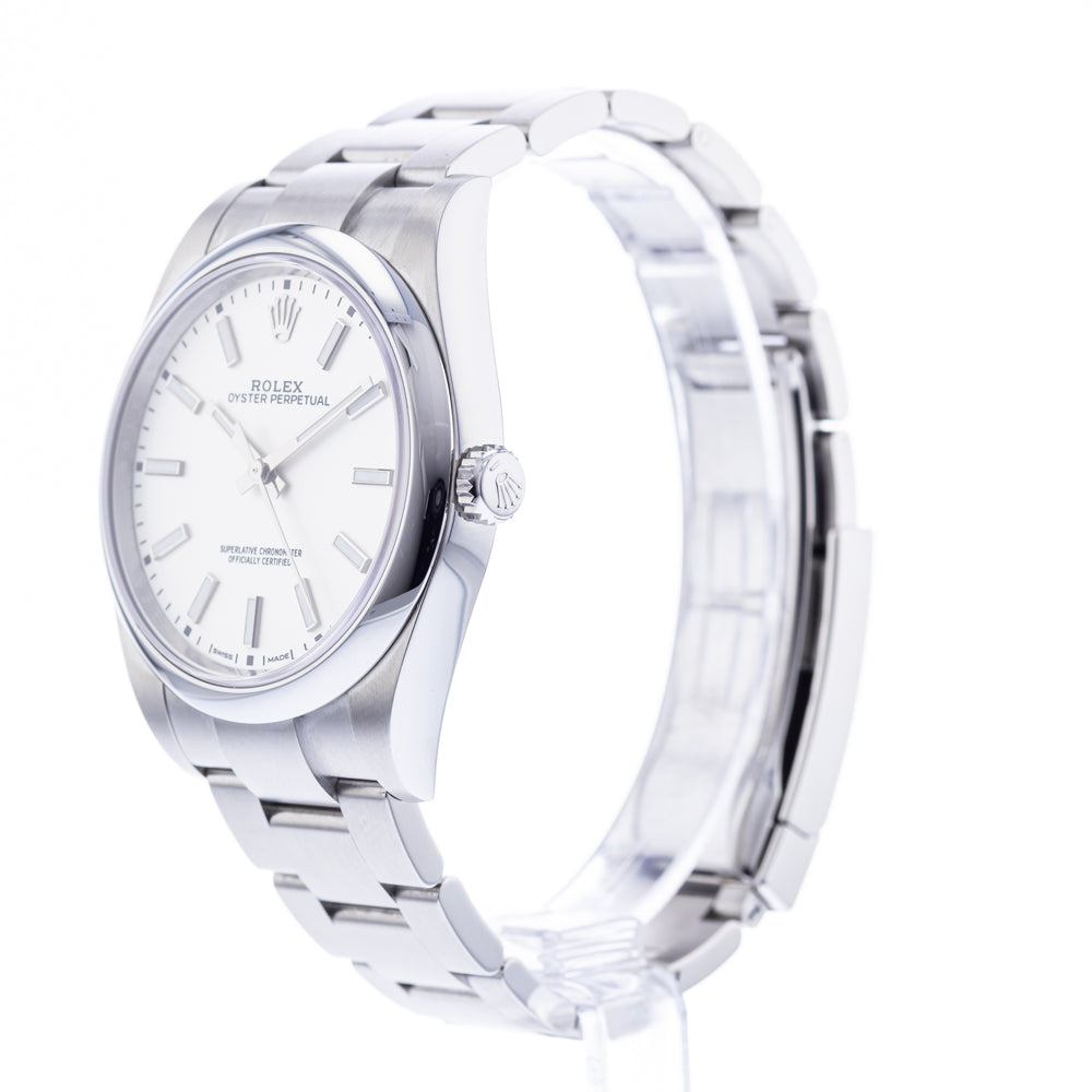 Rolex Oyster Perpetual 114300 2