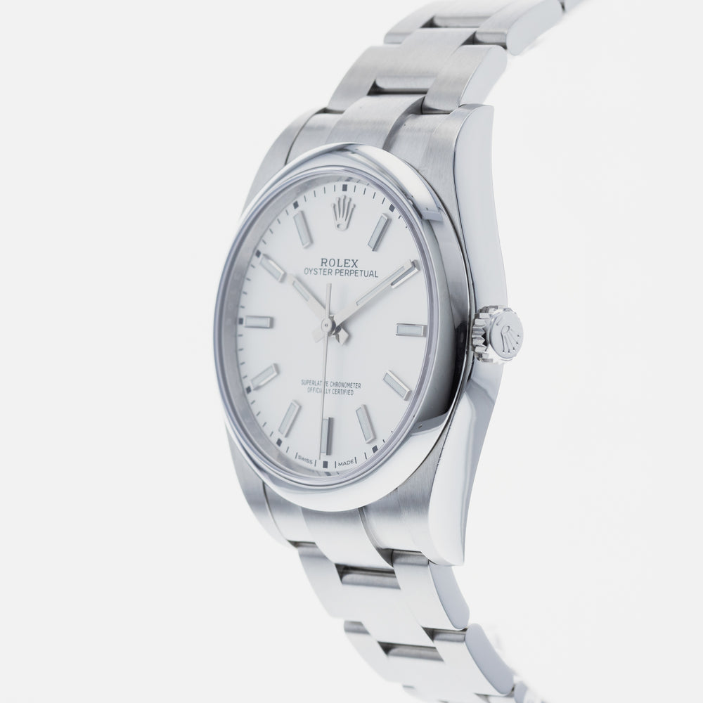 Rolex Oyster Perpetual 114300 2