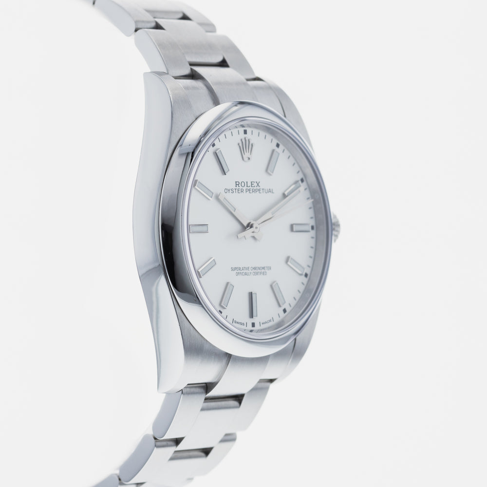 Rolex Oyster Perpetual 114300 4