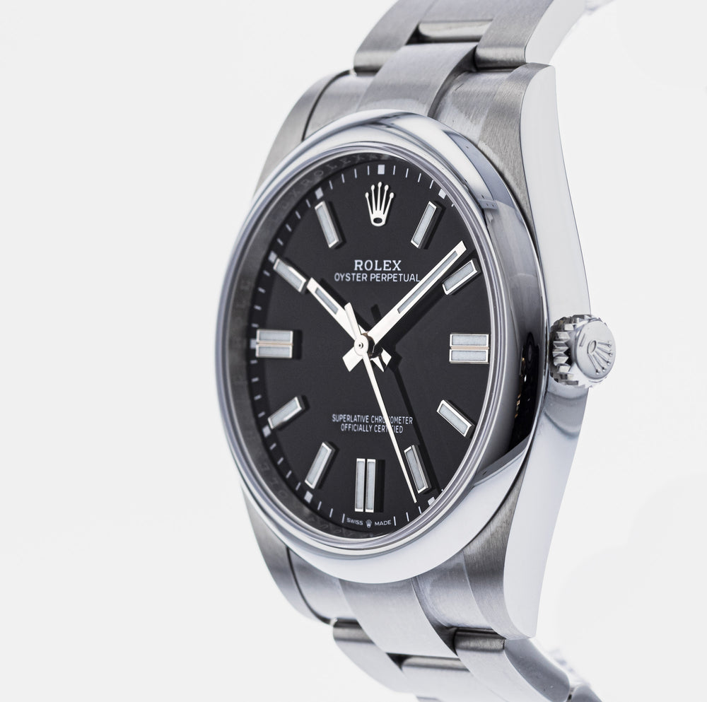 Rolex Oyster Perpetual 124300 2