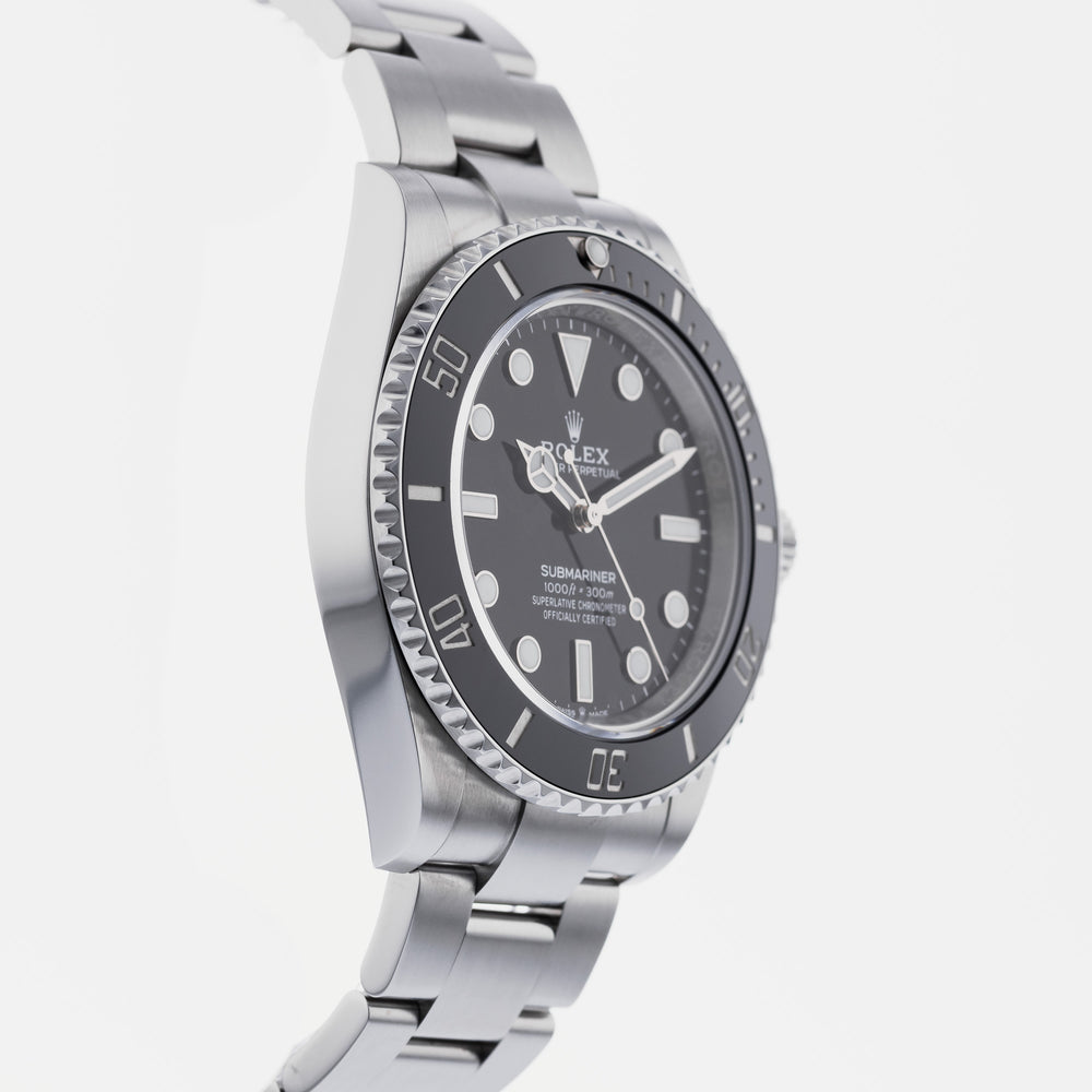 Rolex Submariner 124060 4