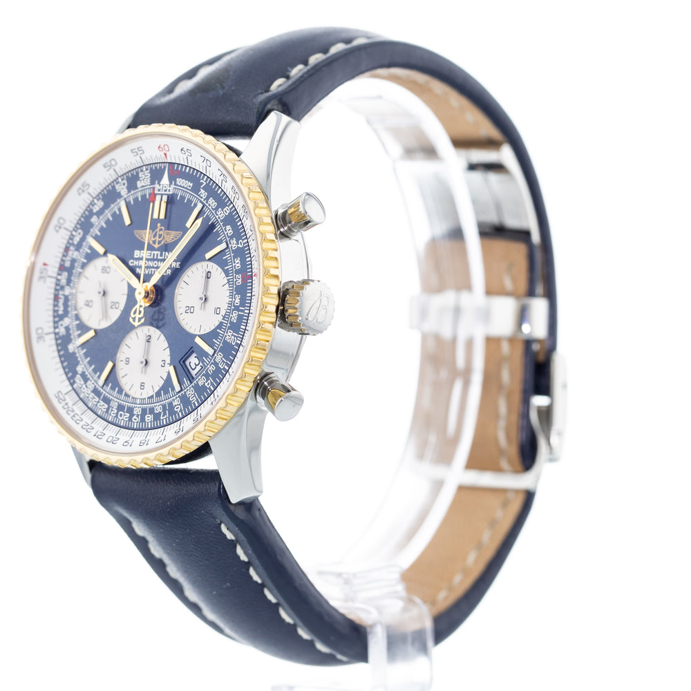 Breitling Navitimer D23322 2