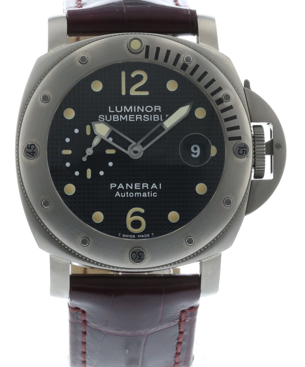 Authentic Used Panerai Luminor Submersible Titanium PAM 025 Watch